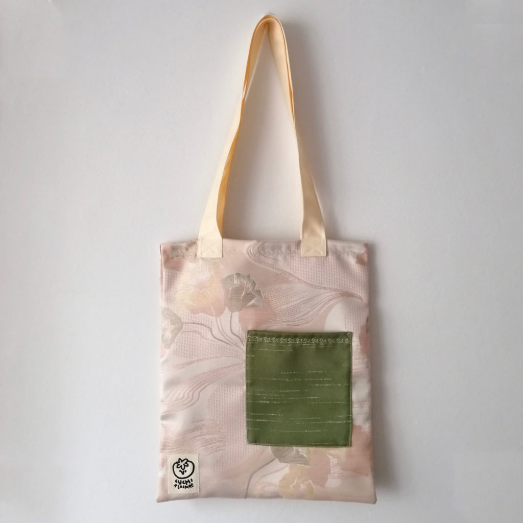 Bolsa de tela-telas recicladas-tapizado-asvecespasa-Cuchi2